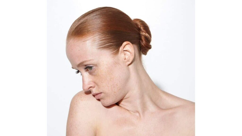 6 nouveaux produits de soins pour la peau rousse à inclure dans votre routine 2021