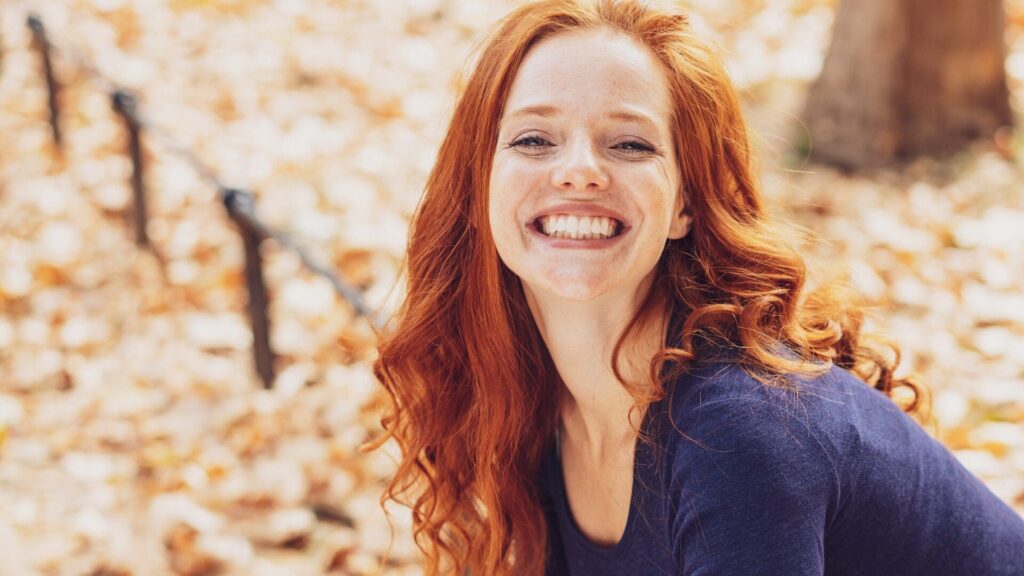 5 produits pour améliorer vos cheveux roux naturels cette saison rousse