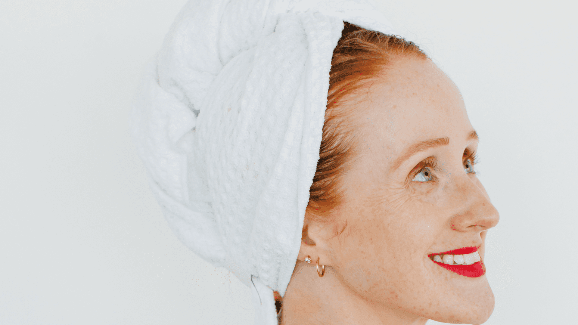 Vos cheveux roux sont-ils clairsemés ? Voici comment l'aider